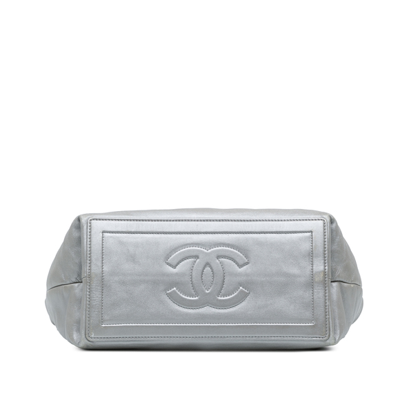 Pre-Loved Chanel Small Lambskin Coco Cocoon Reversible Tote - Picture 3 of 10